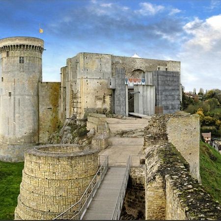 La Chambre Des Remparts Falaise  Eksteriør billede